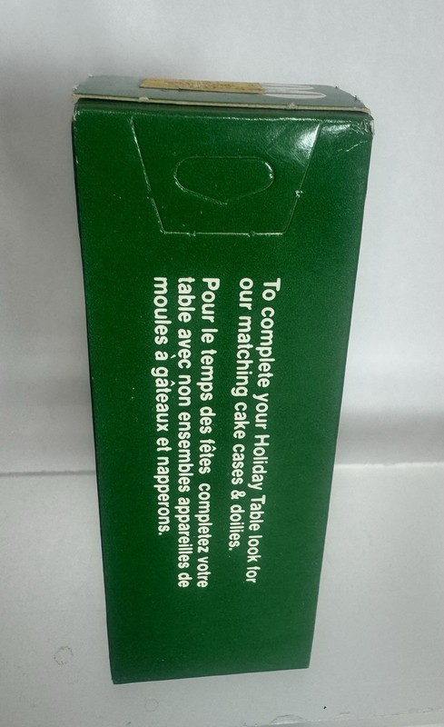 NEW Amscan 200 Petit Four Cases Paper Cups Holiday Theme NOS PLEASE READ gallery