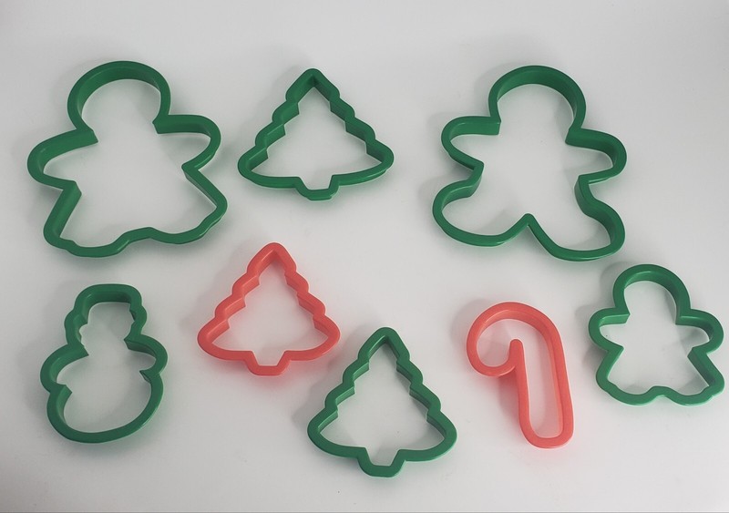 Lot 8 Red & Green Plastic Christmas Cookie Cutters Tree Angel Snowman Candy Cane