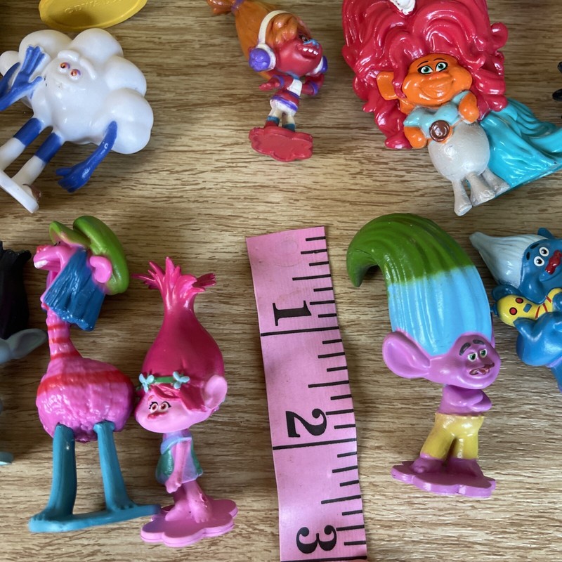 Dreamworks TROLLS World Tour Mini Figures PVC Cake Toppers Lot 25 Poppy DWC NEW gallery