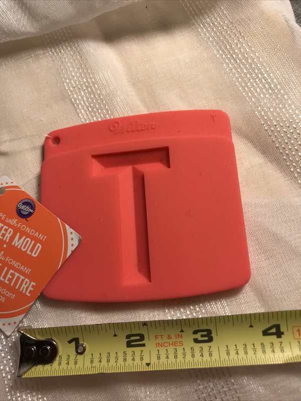 WILTON FONDANT LETTER MOLD Monogram “ T “ NEW CAKE DECORATING SALE!