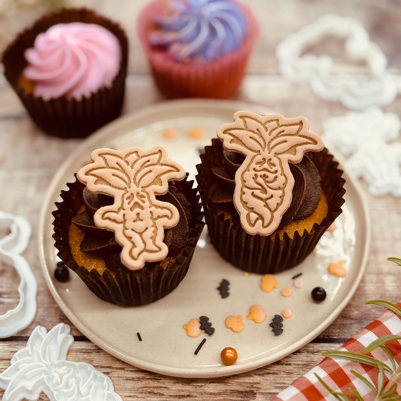Mandrake Roots Mini Cookie Cutter + Stamp Set (Screaming & Shy) Halloween Baking gallery