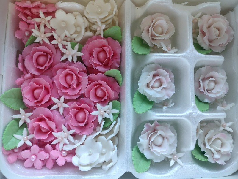 GUM PASTE ROSE ASSORTMENT CAKE DECORATING KIT: Decorate Your Own Cake/Cupcakes!! gallery