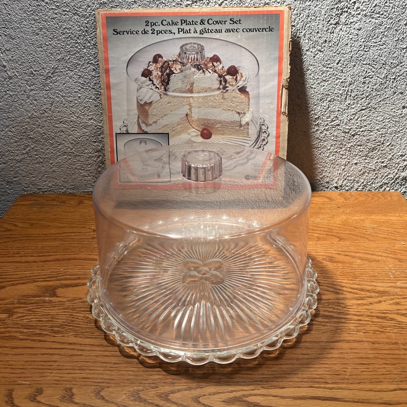 Vintage Indiana Glass 2 Pc Cake Plate & Cover Set #4547 plastic cover has minor