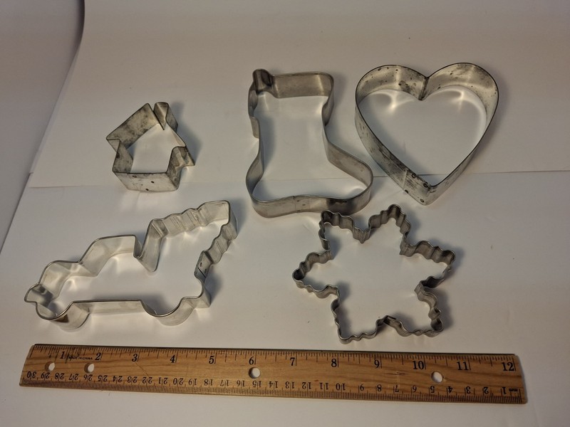 5 metal cookie cutters lg stocking, truck, heart, snowflake, house