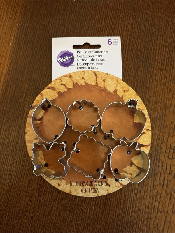 Wilton Pie Crust Cutter Set – Thanksgiving – 6 Designs – New in Package