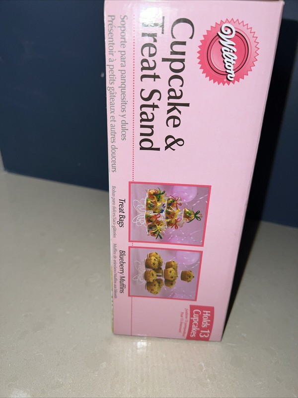 Wilton Cupcake Dessert Treat Three Tier Stand Holds 13 Cupcakes 307-834 NEW gallery