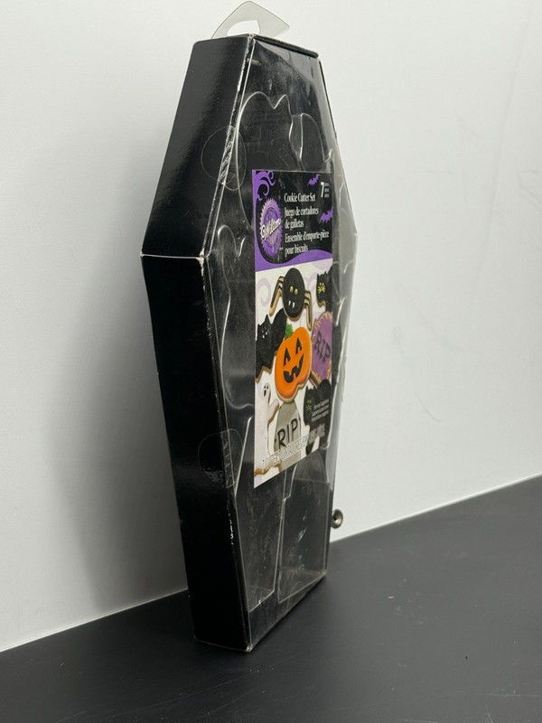 Wilton Halloween Cookie Cutter Set Coffin Box 7pc - Spider Pumpkin Ghost RIP Cat gallery