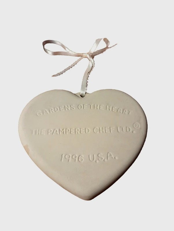 Pampered Chef Clay Stoneware Cookie Mold-Gardens Of The Heart (1996) Butterflies gallery