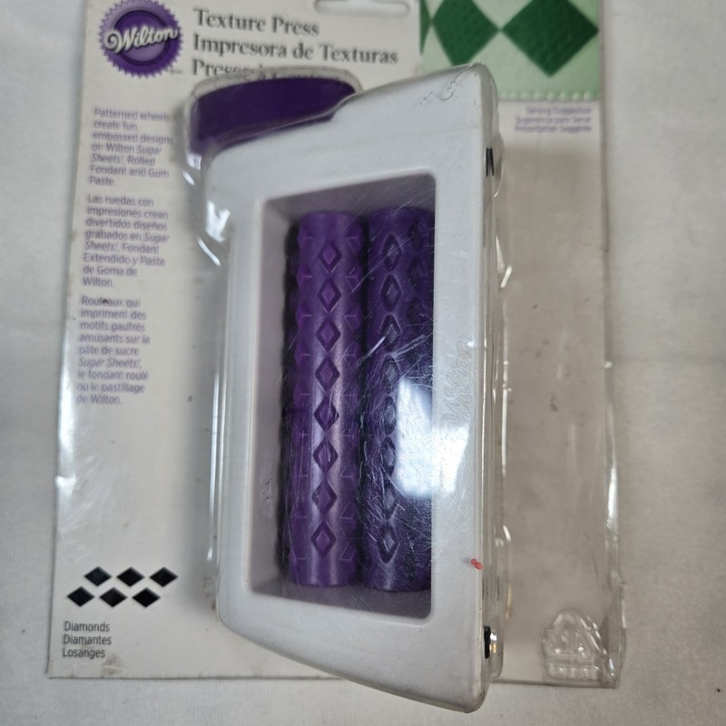 Wilton Cake Decorating Texture Press Diamond Pattern Emboss Design Tool - NEW gallery