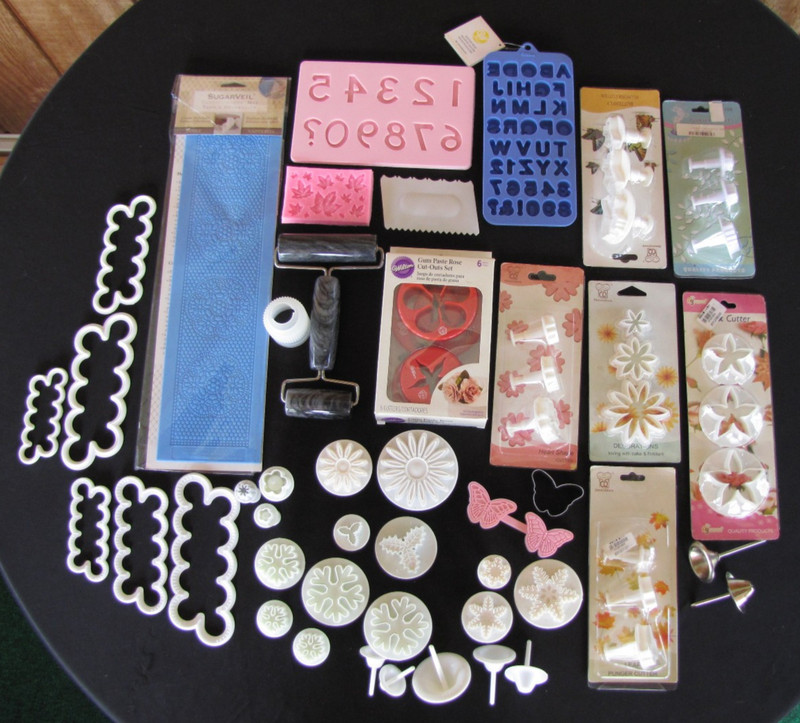 Large Lot Cake Decorating Tools Supplies Fondant Molds Cutters Marble Roller +++