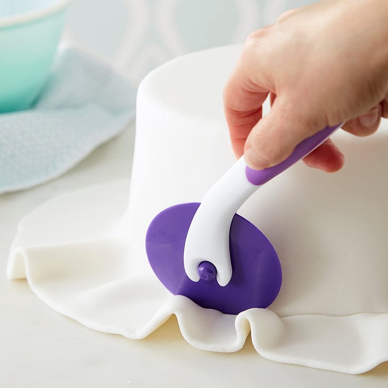 Wilton Fondant Cutter Set, 3-Piece Fondant Tools gallery