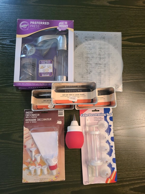 Lg. Lot NEW: Pastry/Cake Decorating Tools + Wilton Preferred Cookie Press