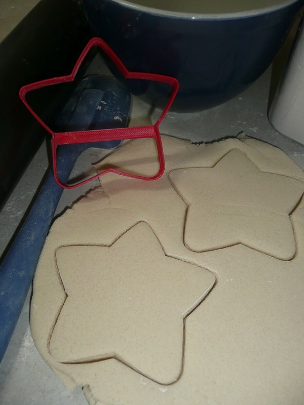 STARFISH STAR SHAPED CREATURE SEA STARS OCEAN COOKIE CUTTER USA PR4102 gallery