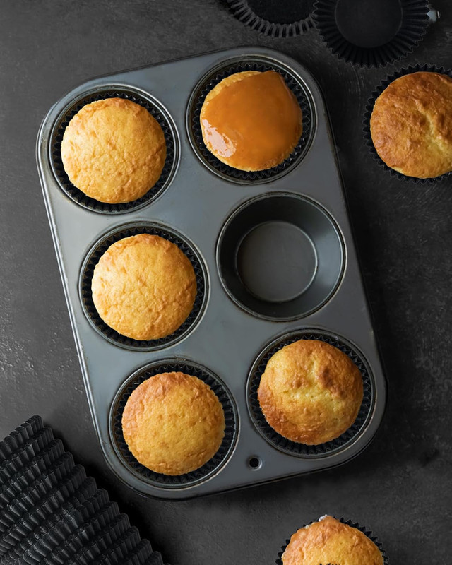 200Pcs Standard Black Cupcake Liners for Baking,Food Grade Cupcake Wrappers,G... gallery
