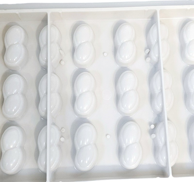 Micelli Peanut Shape Commercial Polycarbonate Chocolate Mold 2529 8-2001 gallery