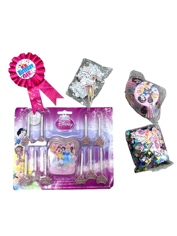Wilton Disney Princesses Birthday Kit – Candle, Cake Topper & Cupcake Pins