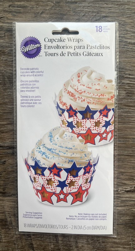 New- Wilton Cupcake Wraps Patriotic Stars Wrap Around 18 Count