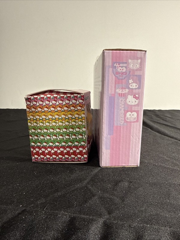 Hello Kitty and Friends Donut Shoppe Mini Cake Making Set & Dress Up Squishy gallery