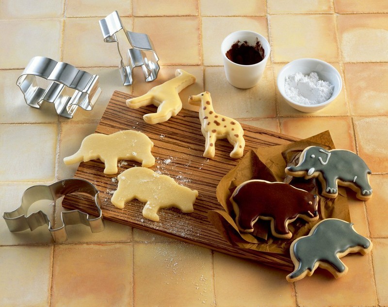 Kaiser Keks Animal Cookie Cutters Zoo Set of 6 Seal Camel Bear Lion Elephant gallery