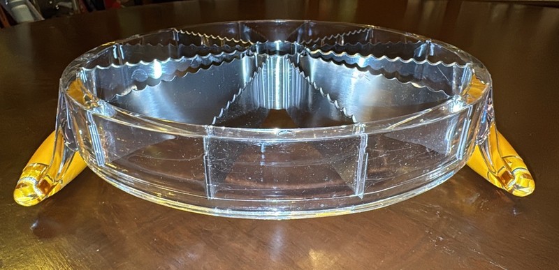 Vintage Lucite and Stainless Steel Yellow Handled 12 Slice Pie Cutter gallery