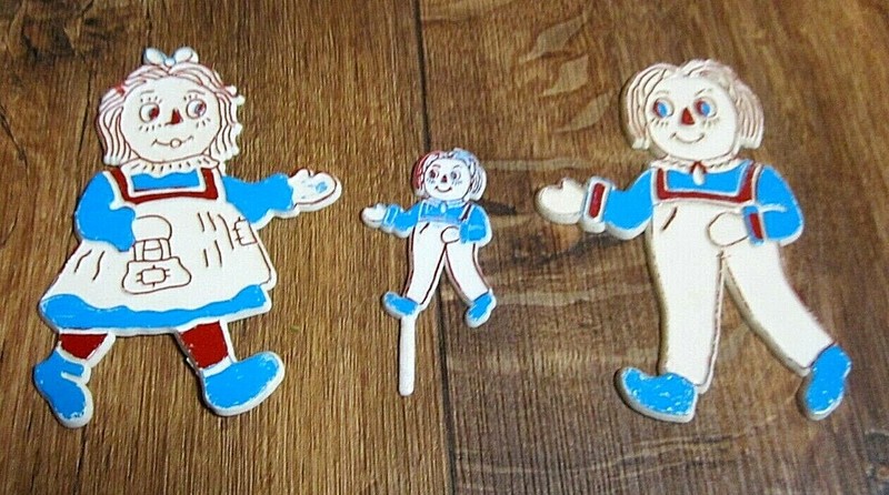 Vintage set of 3 Raggedy Ann and Andy plastic cake decorations USED antique FUN