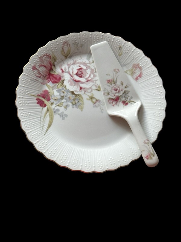 Vintage - Andrea by Sadek Victorian Rose Porcelain Cake Plate with Server gallery