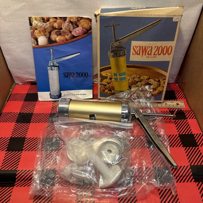 SAWA 2000 Cookie Press Deluxe Sweden Metal Original Box 29 Pieces Complete Vtg