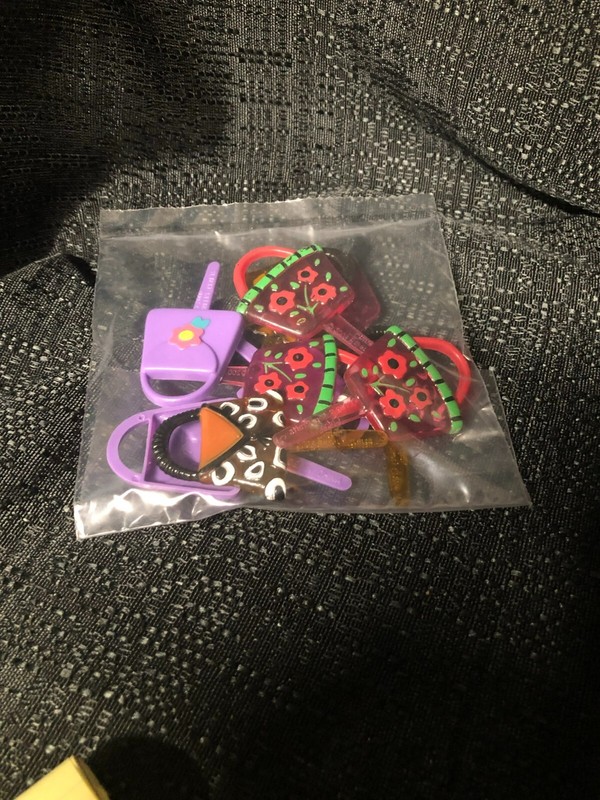 Bakery Crafts Purse themed cupcake picks, 12 ct / NEW gallery