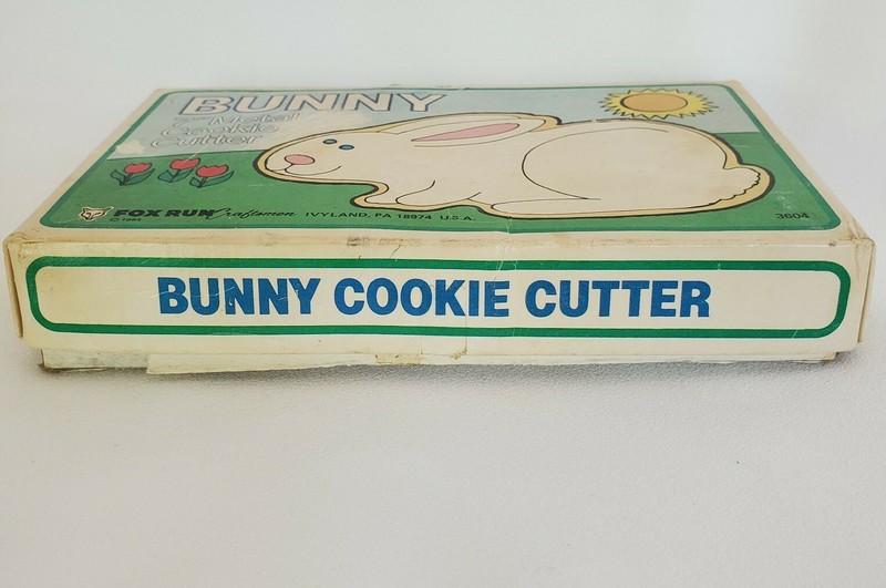Vtg Easter Bunny Cookie Cutter Original Box 1984 Fox Run Craftsmen 7" Metal gallery