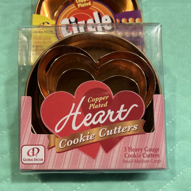 2000 Global Decor Cookie Cutter sets + Other Cutters NEW Copper & Silver gallery