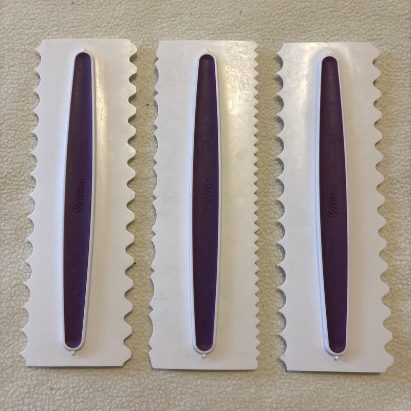 Wilton Cake Scraper Set 3 Textured Edge Fondant Buttercream Decorating Combs