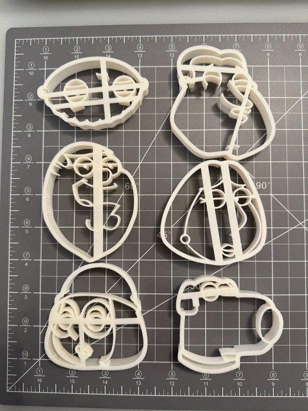 Family Guy Fondant / Cookie cutter gallery