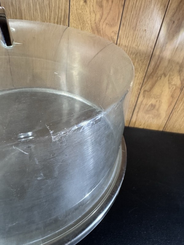 Winco- CKS 13-inch stainless steel round cake stand w/ a clear acrylic dome lid. gallery