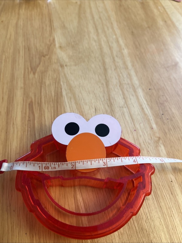 Sesame Street ELMO Crust Or Cookie Cutter Red Plastic gallery