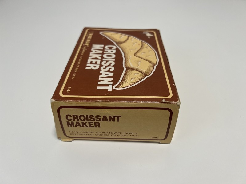Croissant Maker 80s Heavy Gauge Tin Plate W/ Handle Fox Run Craftsmen 1981 USA gallery