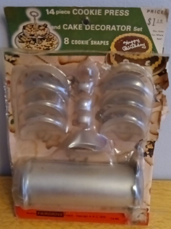 Vtg Aluminum Fairgrove Products Cookie Press & Decorator Set 1970