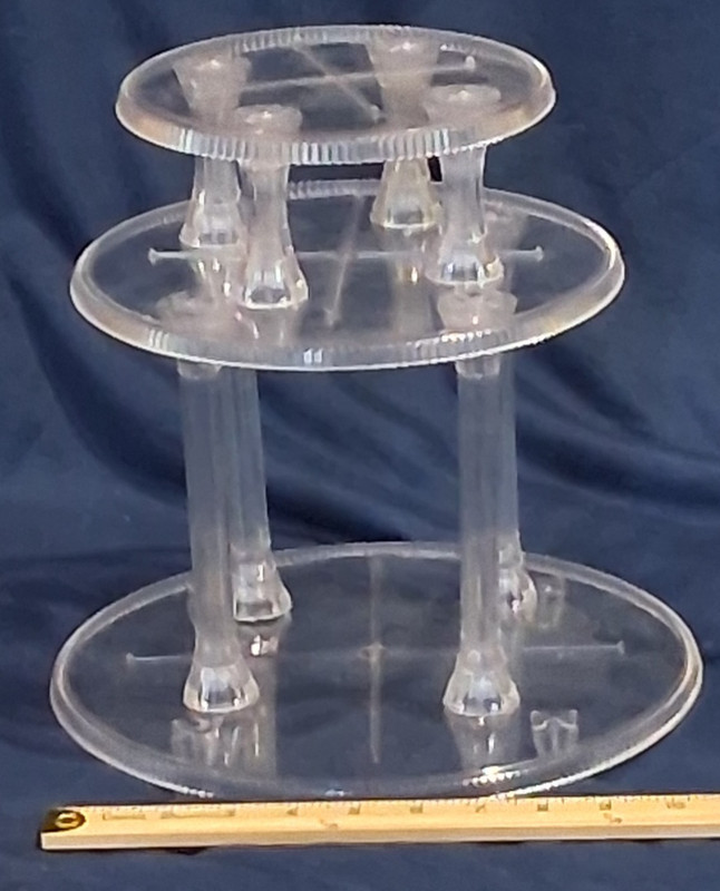 Lot 3 Vintage Wilton Clear Acrylic Cake Stand Cupcake Tiered Display Pillars gallery