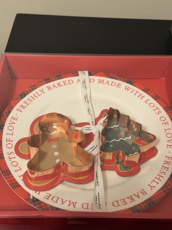 C.R. Gibson Ceramic Plate and Two Stainless Steel Cookie Cutters Gift Set. New