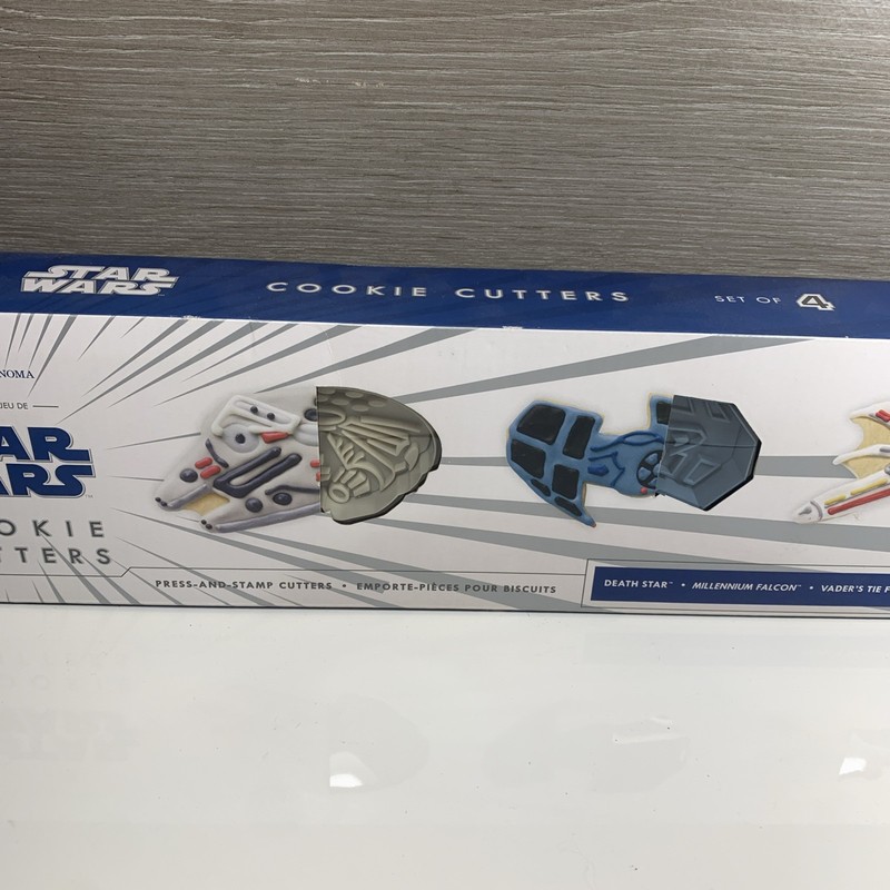 Williams Sonoma Star Wars set 4 Cookie Cutters Death Star Falcon X Wing Tie gallery