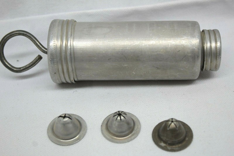 Vintage Cookie Cake Frosting Press with 3 tips Free Shipping