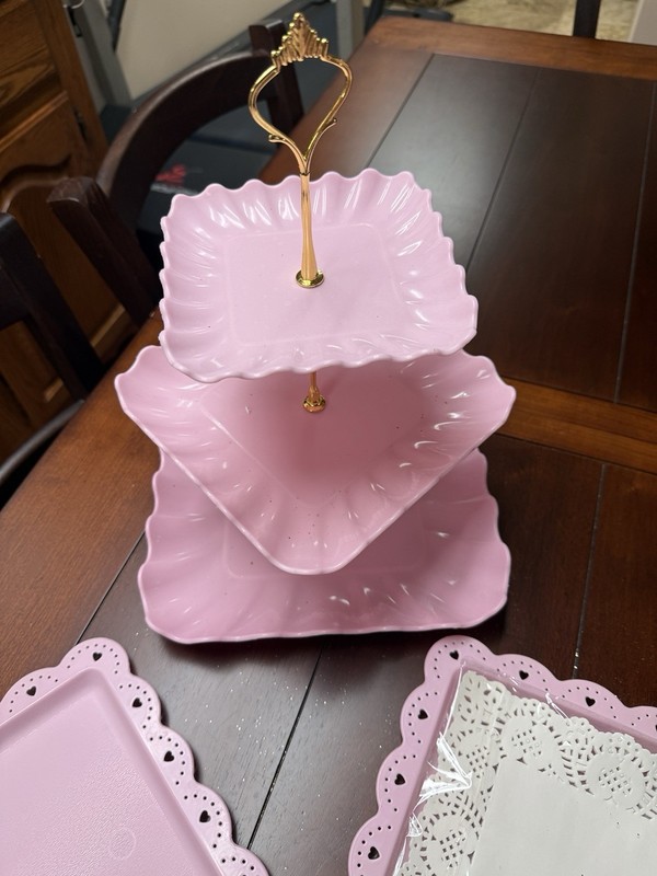 3-Tier Square Pink Cake Stand with Gold Handle, 3 rect. trays,LED lights/ beads gallery