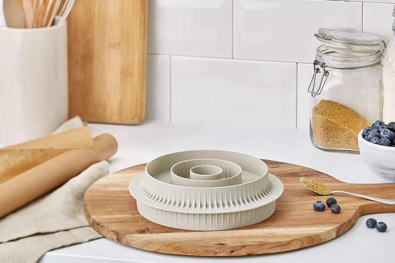 Round Silicone Mould Trio, Cake & Bundt Pan Inserts gallery
