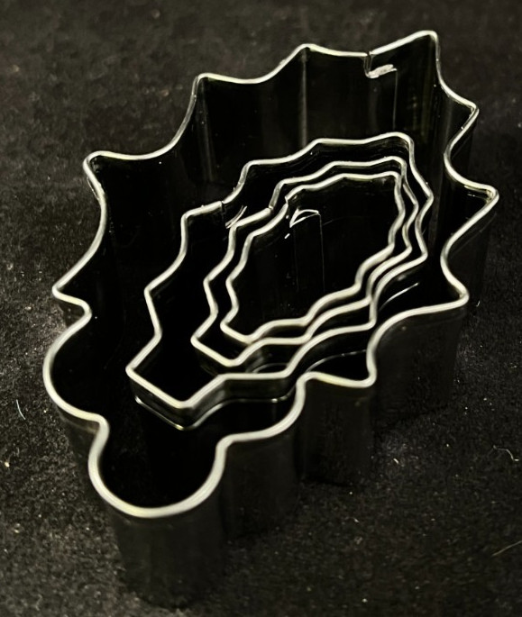 Holly - Christmas Holiday - Cookie Cutters - 4 Pieces - Metal gallery