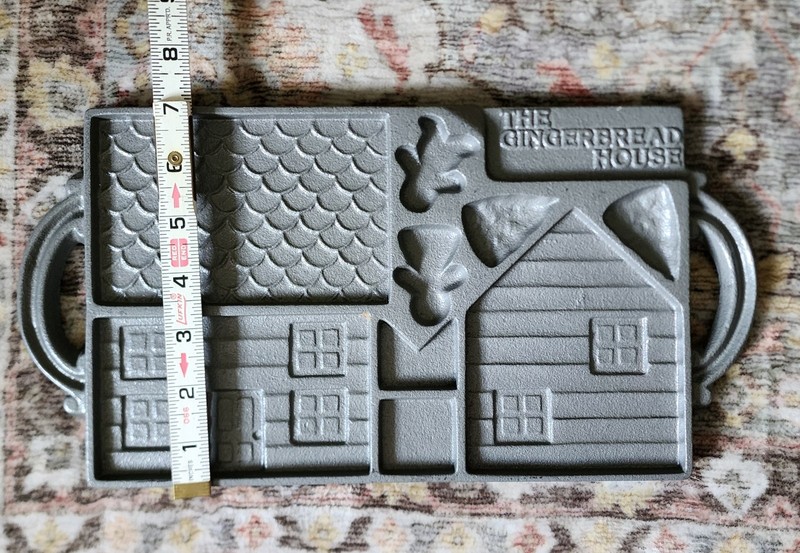 Vintage John Wright Cast Iron Gingerbread House Mold 1985 Holiday Baking Pan USA gallery