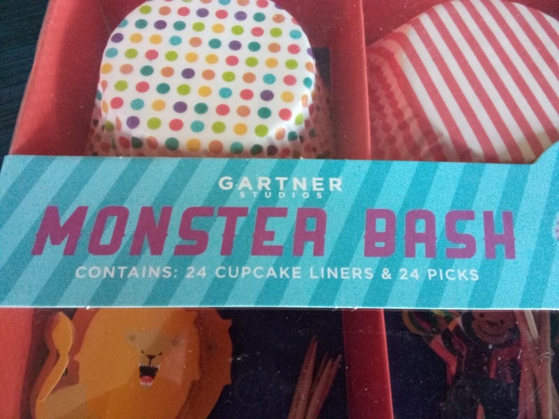 Gartner Studios Cupcake liners and Picks A Day at the Circus Lion Elephant Seal gallery