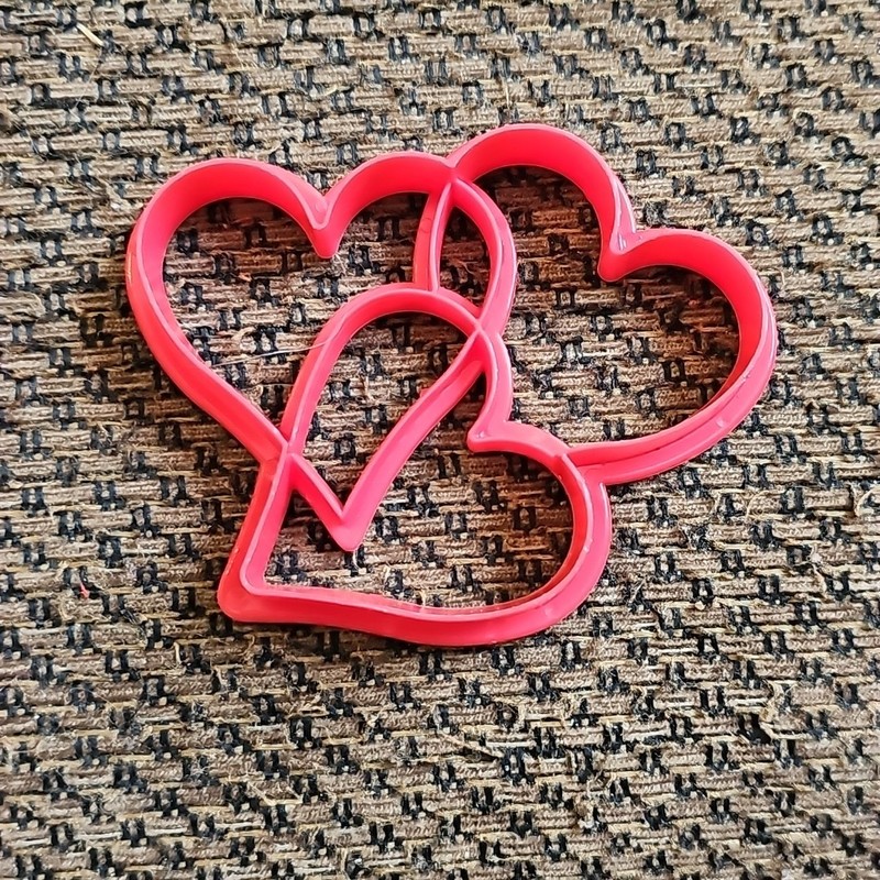 6 Vtg Wilton~ Stanley Various Heart Love Cupid St. Valentine Day Cookie Cutters gallery
