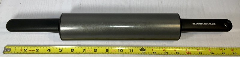 Kitchen Aid non-stick rolling pin 19″ offset Black handles Sturdy and heavy READ