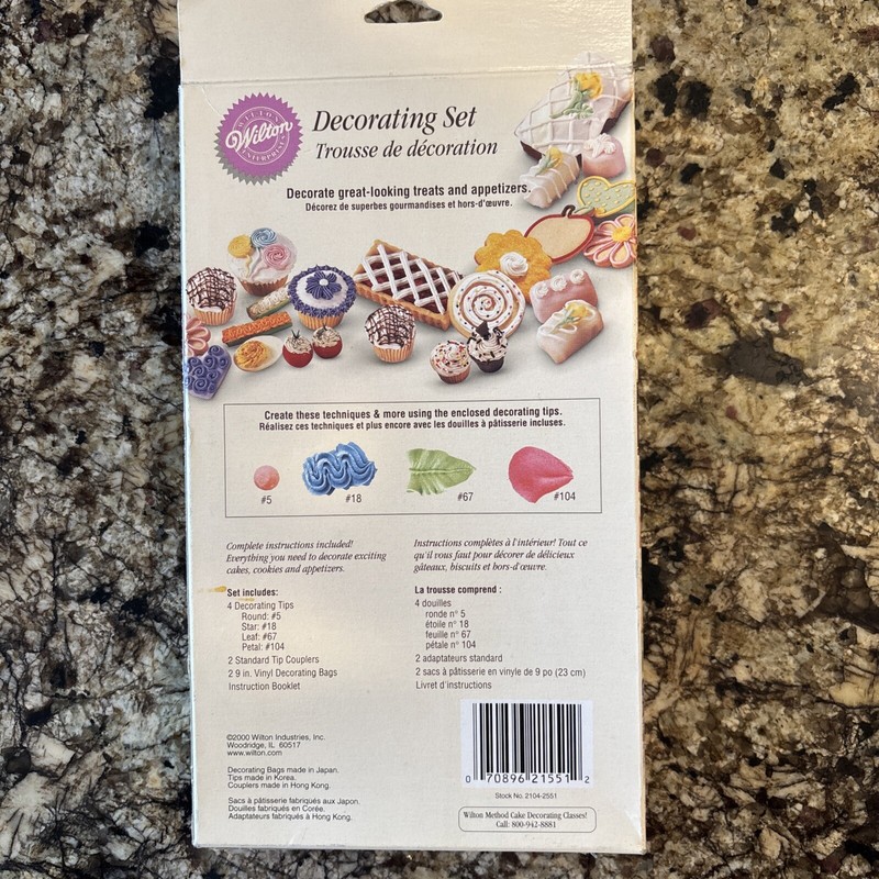 WILTON 9 Piece Cake Decorating Set Baking Accessory - NEW, 4 - Tips, 2 - Bags, gallery