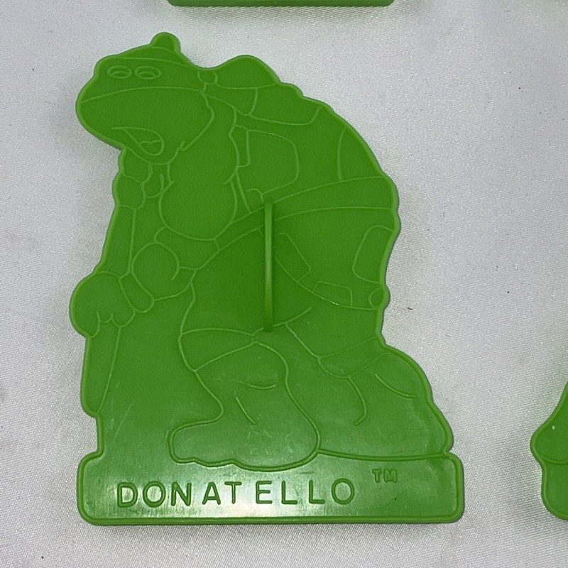 Teenage Mutant Ninja Turtles TMNT Cookie Cutters Wilton 1990 Vintage Set of 4 gallery
