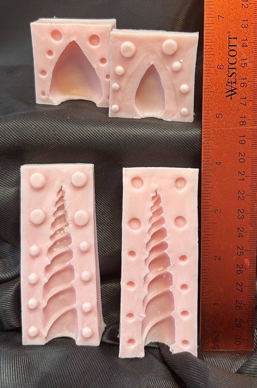 Set of 5 Silicone Fondant/Wax Melt Molds Unicorn Horn, Ears & Eyelashes gallery